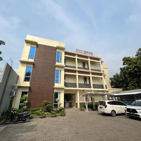 The Home Srengseng Jakarta Exterior foto